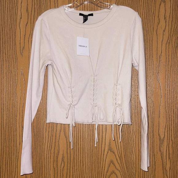 NWT Forever 21 Lace Up Crop Top - Size Large - Picture 1 of 4